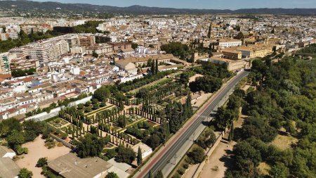 Téléchargez les photos : Drone photo Cordoue Alcazar, Alcazar de los Reyes Cristianos Cordoue Espagne Europe - en image libre de droit