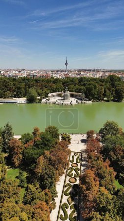 Téléchargez les photos : Drone photo Parc du Retiro, Parque de El Retiro Madrid Espagne Europe - en image libre de droit