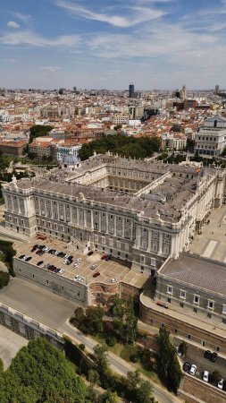 Téléchargez les photos : Drone photo Palais Royal de Madrid, palacio real de Madrid espagne europe - en image libre de droit