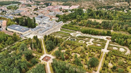 Téléchargez les photos : Drone photo Palais Royal de La Granja de San Ildefonso, Palacio Real de La Granja de San Ildefonso Espagne Europe - en image libre de droit