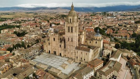 Téléchargez les photos : Drone photo Cathédrale de Ségovie, Catedral de Ségovie Espagne europe - en image libre de droit