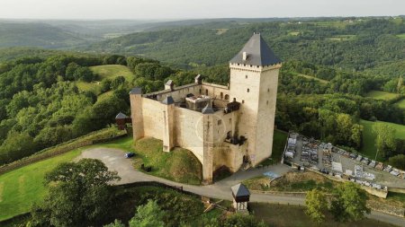 Foto de Drone foto Castillo de Mauvezin, Chateau de Mauvezin france europe - Imagen libre de derechos