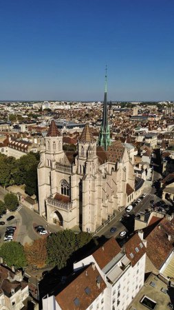 Téléchargez les photos : Drone photo Cathédrale Saint-Bnigne, Cathédrale Saint-Benigne Dijon france europe - en image libre de droit