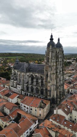 Foto de Drone foto Basílica de Saint-Nicolas-de-Port, Basílica de Saint-Nicolas-de-Port francia europa - Imagen libre de derechos