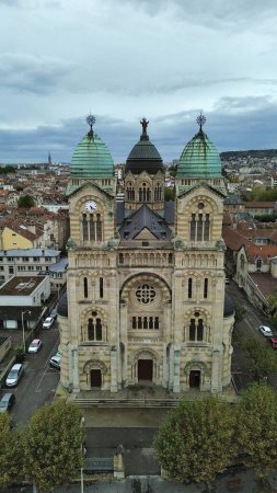 Téléchargez les photos : Drone photo Basilique du Sacré-Cœur, Basilique du Sacré-Cœur Nancy France europe - en image libre de droit