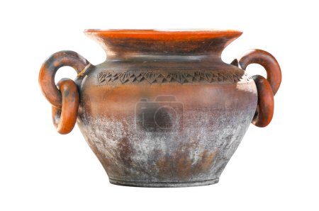 Téléchargez les photos : Vieux pot vintage traditionnel, amphore en terre cuite isolée sur fond blanc - en image libre de droit