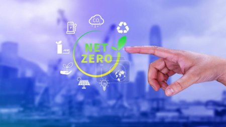 Conceptos Neto Cero y Neutral de Carbono, Objetivo de emisiones netas de gases de efecto invernadero cero, Estrategia climáticamente neutra larga, Empresario con icono de NetZero.