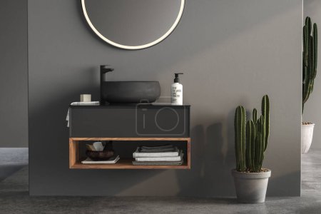 Téléchargez les photos : Intérieur minimaliste avec armoire en bois et miroir. - en image libre de droit