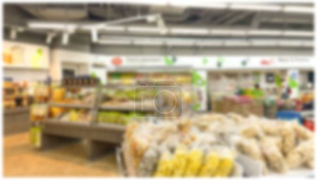 Foto de Abstracto desenfoque supermercado y tienda al por menor en el centro comercial para el fondo. - Imagen libre de derechos