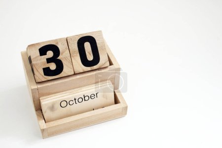 Foto de Calendario perpetuo de madera que muestra el 30 de octubre - Imagen libre de derechos