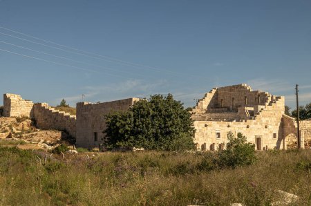 Die antike Stadt Patara liegt im heutigen Dorf Gelemis am südwestlichen Ende des Xanthos-Tals zwischen Fethiye und Kalkan und ist eine der wichtigsten und ältesten Städte Lykiens..
