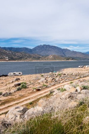  Tranquil Waters: Panoramic View of Lake Isabella in California, USA (4K Ultra HD)