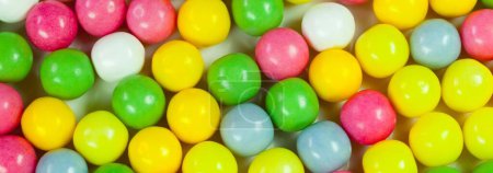 Colorful Bubble Gum: 4K Image of Vibrant Chewing Gum