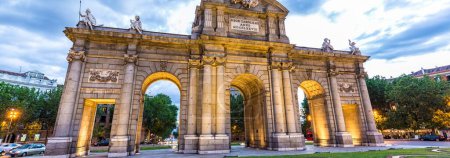 Iconic Puerta de Alcala: 4K Image of Madrid Landmark