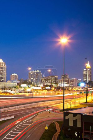 Downtown Atlanta Rush: 4K de tráfico urbano, día a noche 