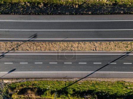 Luftaufnahme der Asphalt Highway Road - 4K UHD Image