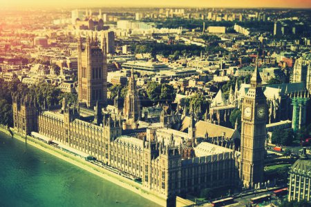 London Landmarks: Big Ben and Westminster Bridge in 4K Ultra HD image