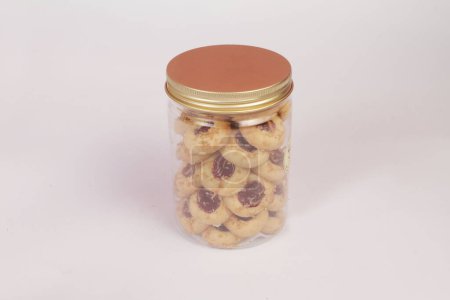Téléchargez les photos : Cookies sur fond blanc - en image libre de droit
