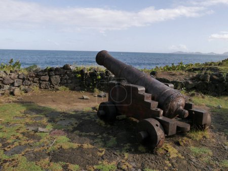 cannon facing the canal des saintes, trois rivieres, guadeloupe