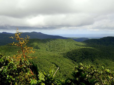 guadeloupe, basse terre, bergige Landschaft von der mamelle de petit bourg aus gesehen
