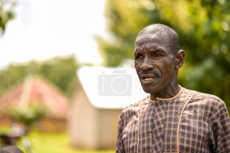 Foto de Talata, Plateau State - junio, 2023: Retrato del hombre africano maduro - Imagen libre de derechos