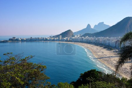 Téléchargez les photos : Plages de Leme et Copacabana un jour d'été - Rio de Janeiro, Brésil - en image libre de droit