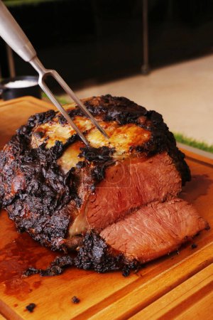 Ofen Roastbeef Rib Eye Steak auf einer Fleischerei-Station