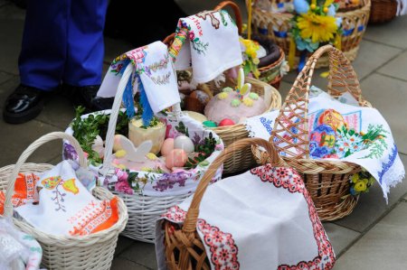 Photo for Lviv, Ukraine 15 April 2023. Easter basket seen before consecration at a Greek Catholic Church as they celebrate Easter to mark the resurrection of Jesus Christ from the dead and the foundation of the Christian faith. - Royalty Free Image