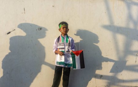 Foto de Yakarta, Indonesia - 17 de diciembre de 2023: Defendiendo la Acción Palestina en el Norte de Yakarta. - Imagen libre de derechos