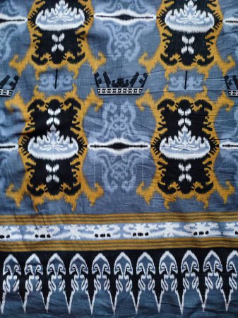 The patterns on traditional Batik, presenting visual and philosophical The patterns on traditional Batik, presenting visual and philosophical