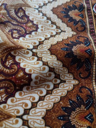 The patterns on traditional Batik, presenting visual and philosophical The patterns on traditional Batik, presenting visual and philosophical