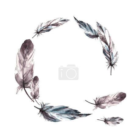 Aquarelle plumes monochromes disposition circulaire, couronne, cadre. Plumes gris oiseau avec ligne graphique, ornements naturels. Véritables ailes Illustration dessinée à la main. Clipart sur fond blanc isolé