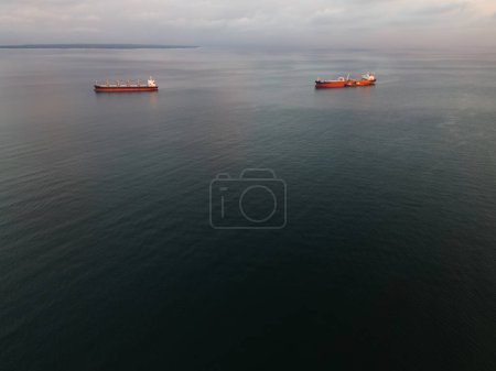Petroleros en el Mar Báltico frente a la costa de Estonia, foto de arriba, de un dron. 