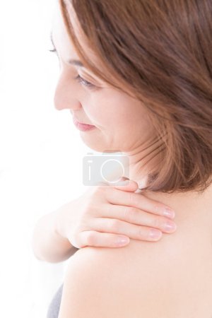 Photo for Portrait of beautiful mature asian woman with shoulder pain - Royalty Free Image