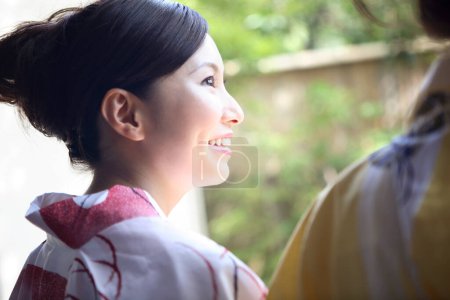 Foto de Retrato de mujer asiática en kimono durante el día - Imagen libre de derechos