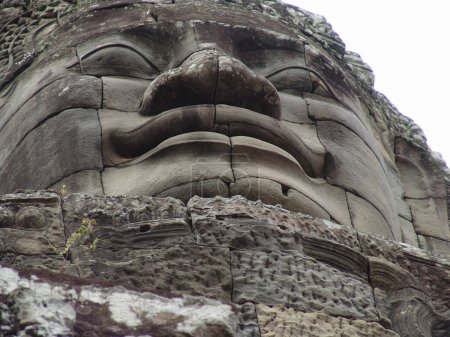Foto de Enorme cara de piedra en Angkor wat, Camboya - Imagen libre de derechos