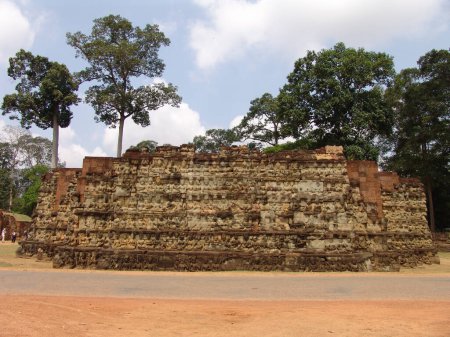 Foto de Arquitectura jemer antigua. Templo Angkor Wat. Camboya destinos de viaje - Imagen libre de derechos