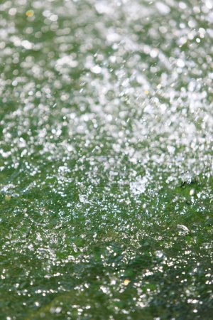 Foto de Salpicaduras de agua. fondo de agua abstracta. - Imagen libre de derechos