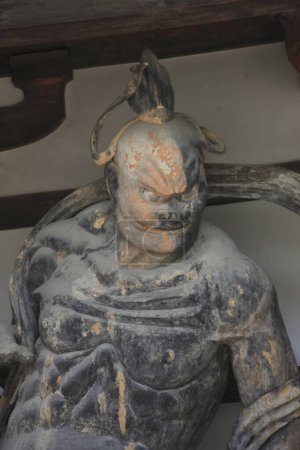 Foto de Estatua del Rey Deva en el templo de horyu - Imagen libre de derechos