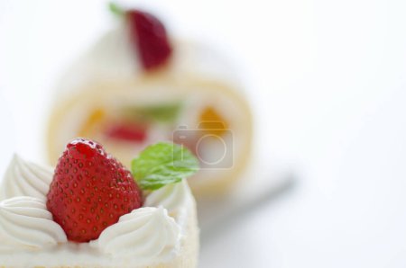 Photo for Fresh homemade fruit cake with strawberries - Royalty Free Image