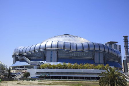 Téléchargez les photos : Belle vue sur Kyocera Dome Osaka au Japon - en image libre de droit