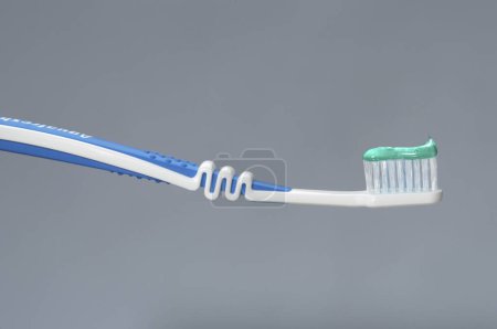Téléchargez les photos : Gros plan de l'objet brosse à dents sur le fond - en image libre de droit