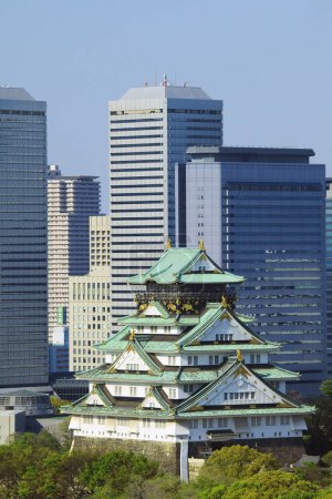 Schloss Osaka und Obp-Gebäude in Japan