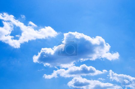 white cloud in the blue sky