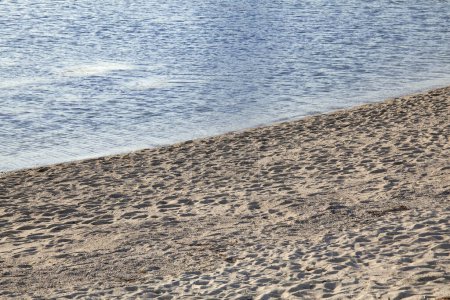 Téléchargez les photos : Plage de sable fin à la mer - en image libre de droit