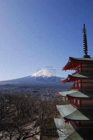 Téléchargez les photos : Mont Fuji avec neige, Japon - en image libre de droit