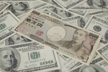 Téléchargez les photos : Billets et dollars japonais en yen. concept d'entreprise et d'argent - en image libre de droit