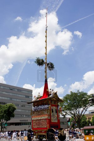 Foto de Flotador hoko gigante para el festival Gion Matsuri se celebra anualmente en el centro de Kyoto - Imagen libre de derechos