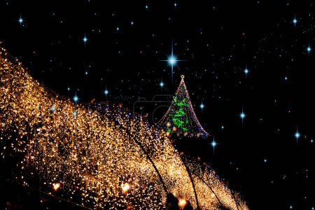 Téléchargez les photos : Fond de vacances d'hiver coloré avec arbre de Noël décoré - en image libre de droit