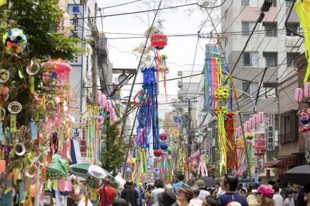 Téléchargez les photos : Festival Tanabata au Tokyo Downtown - en image libre de droit